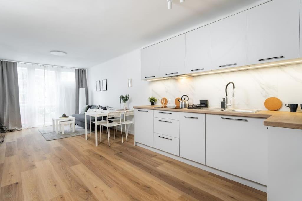 Superapart Jana Pawla Ii 312 Apartament Warszawa